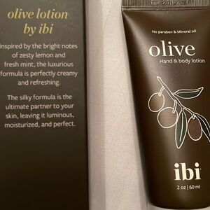 Lemon mint moisturizer hand body lotion NWT